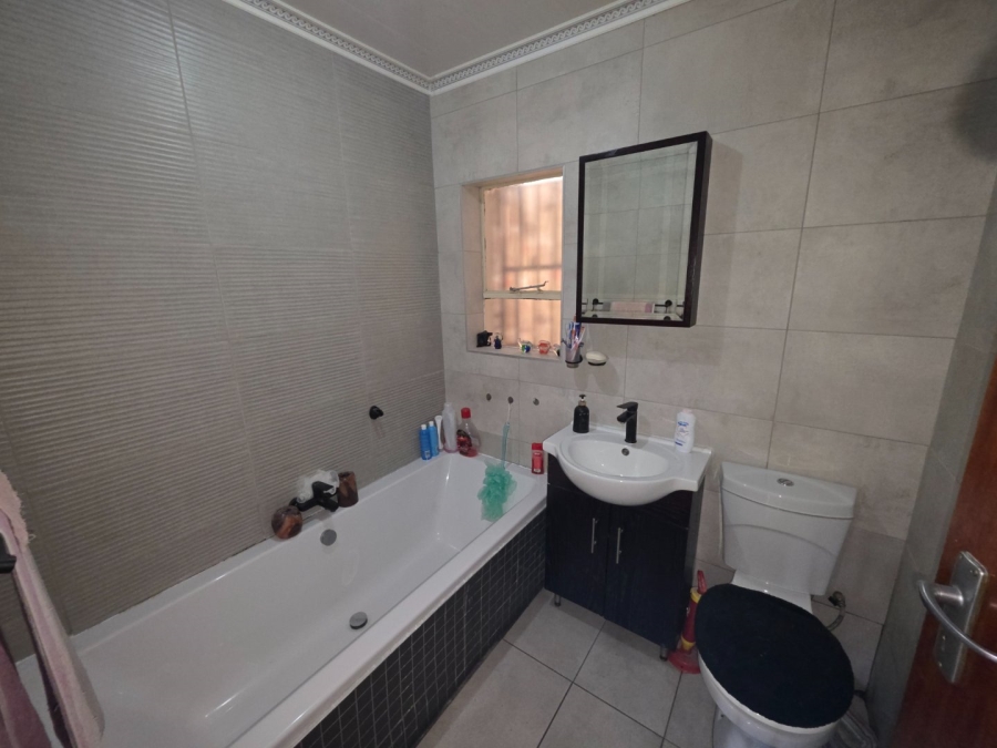 To Let 7 Bedroom Property for Rent in Secunda Mpumalanga