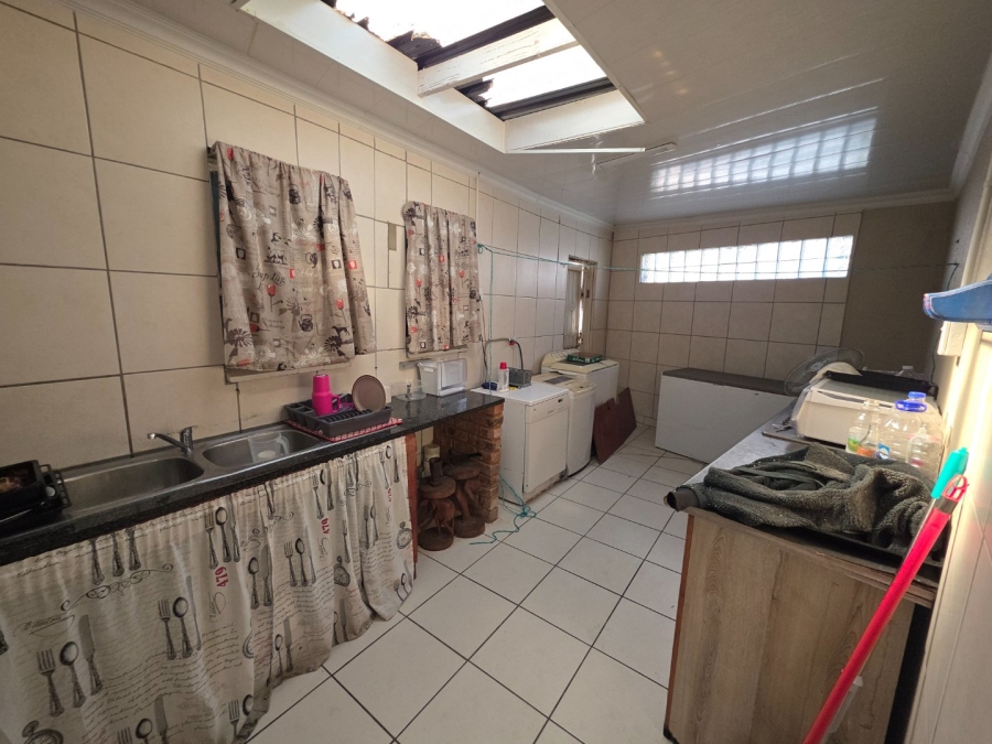 To Let 7 Bedroom Property for Rent in Secunda Mpumalanga