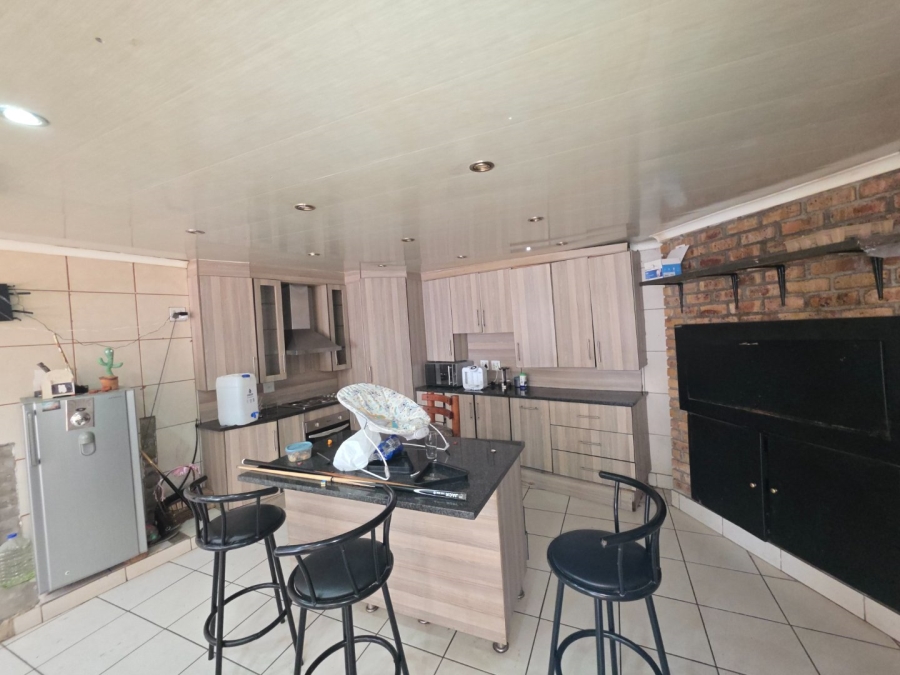 To Let 7 Bedroom Property for Rent in Secunda Mpumalanga