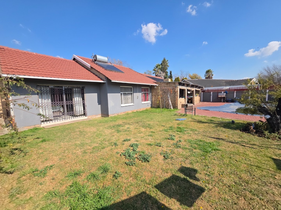 To Let 7 Bedroom Property for Rent in Secunda Mpumalanga