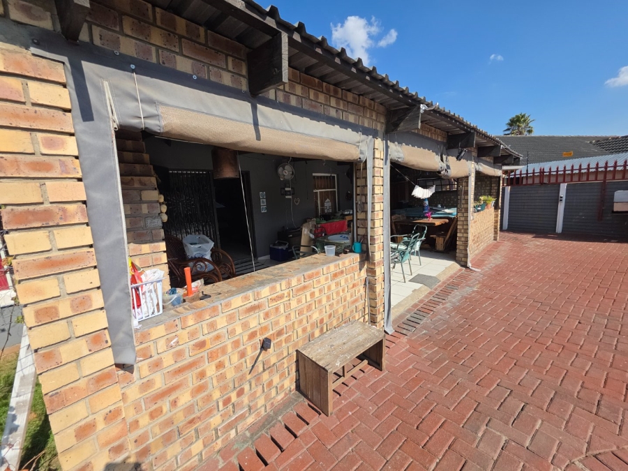 To Let 7 Bedroom Property for Rent in Secunda Mpumalanga