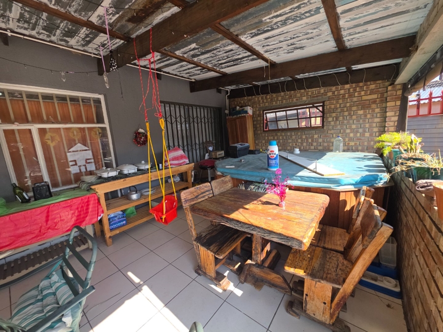 To Let 7 Bedroom Property for Rent in Secunda Mpumalanga
