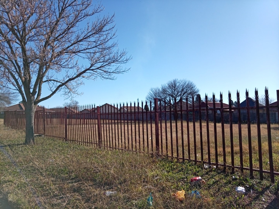 1 Bedroom Property for Sale in Kosmos Park Mpumalanga