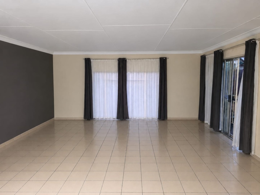 2 Bedroom Property for Sale in Standerton Mpumalanga