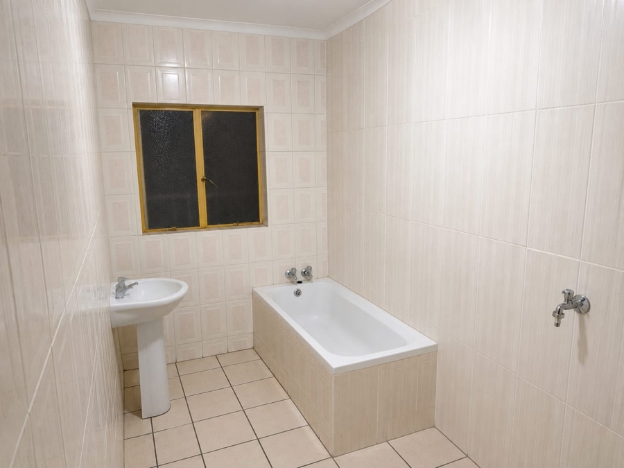 2 Bedroom Property for Sale in Standerton Mpumalanga