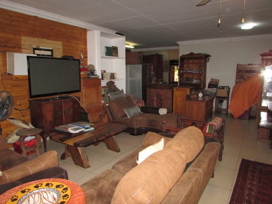 5 Bedroom Property for Sale in West Acres Ext 1 Mpumalanga