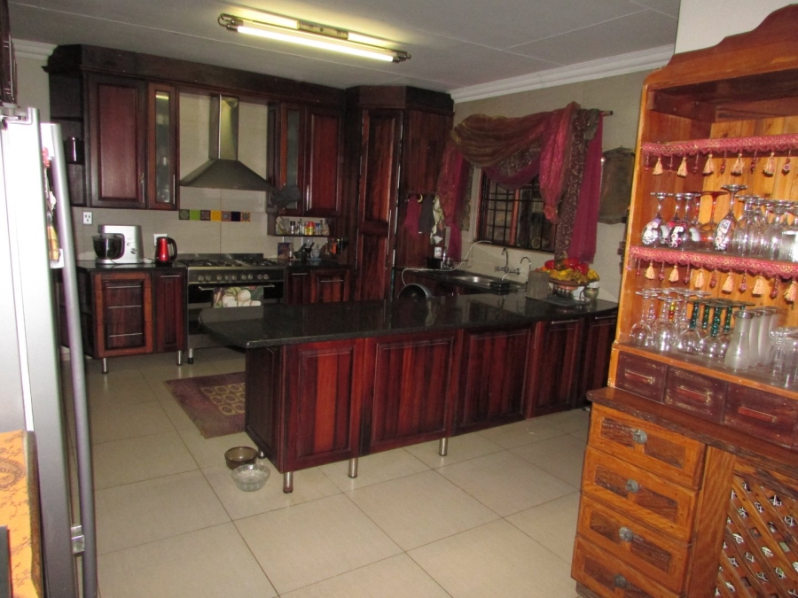 5 Bedroom Property for Sale in West Acres Ext 1 Mpumalanga