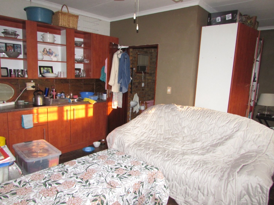 5 Bedroom Property for Sale in West Acres Ext 1 Mpumalanga