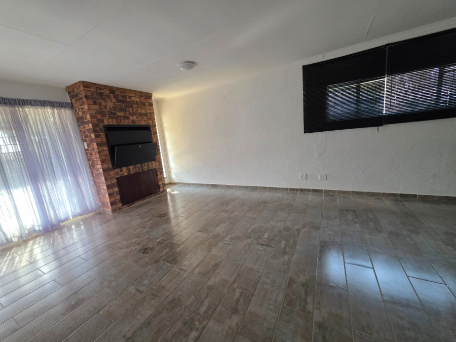 4 Bedroom Property for Sale in Kruinpark Mpumalanga