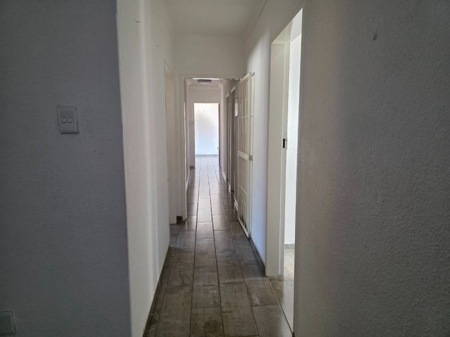 4 Bedroom Property for Sale in Kruinpark Mpumalanga