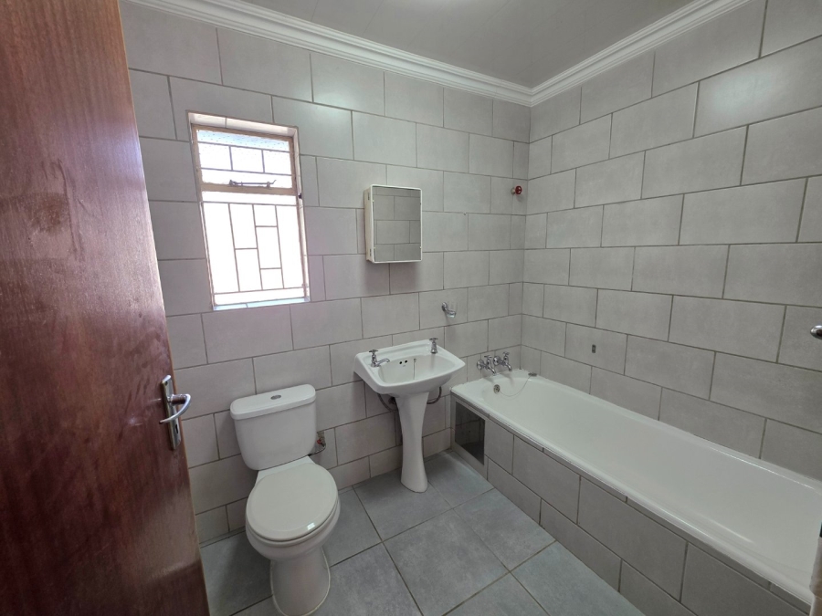 4 Bedroom Property for Sale in Kruinpark Mpumalanga