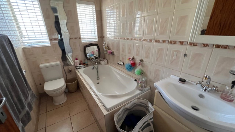 4 Bedroom Property for Sale in Sunset Park Mpumalanga