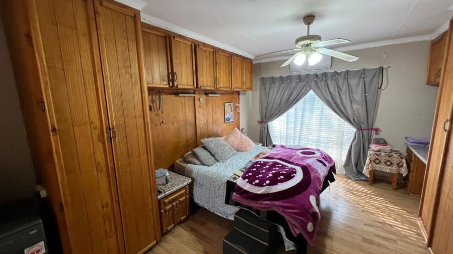 4 Bedroom Property for Sale in Sunset Park Mpumalanga