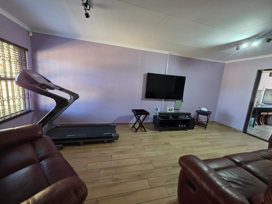 3 Bedroom Property for Sale in Kruinpark Mpumalanga