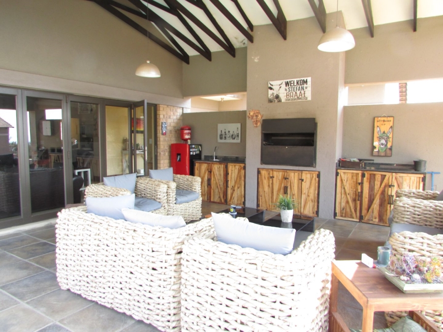 4 Bedroom Property for Sale in Sonheuwel Ext 1 Mpumalanga