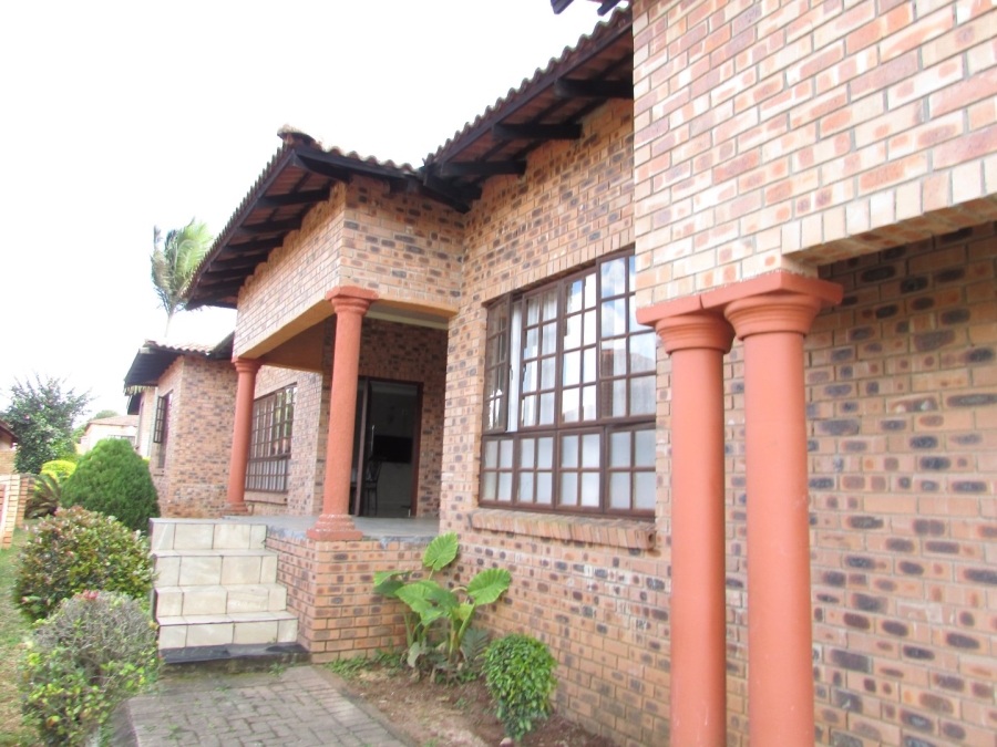 5 Bedroom Property for Sale in White River Ext 49 Mpumalanga