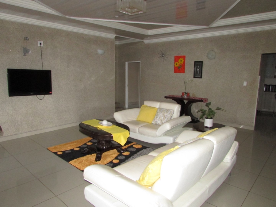 5 Bedroom Property for Sale in White River Ext 49 Mpumalanga