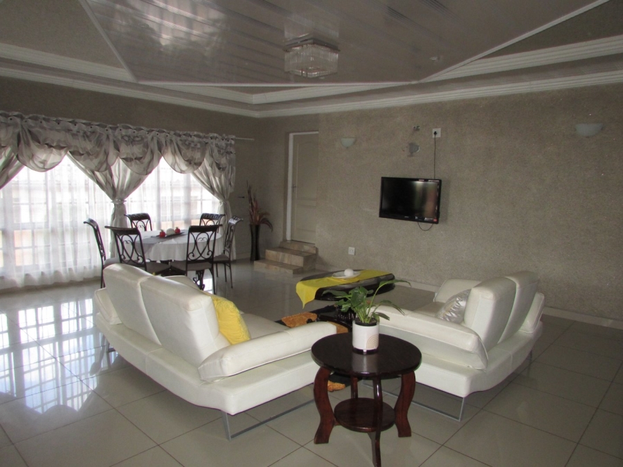 5 Bedroom Property for Sale in White River Ext 49 Mpumalanga
