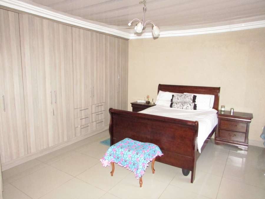 5 Bedroom Property for Sale in White River Ext 49 Mpumalanga