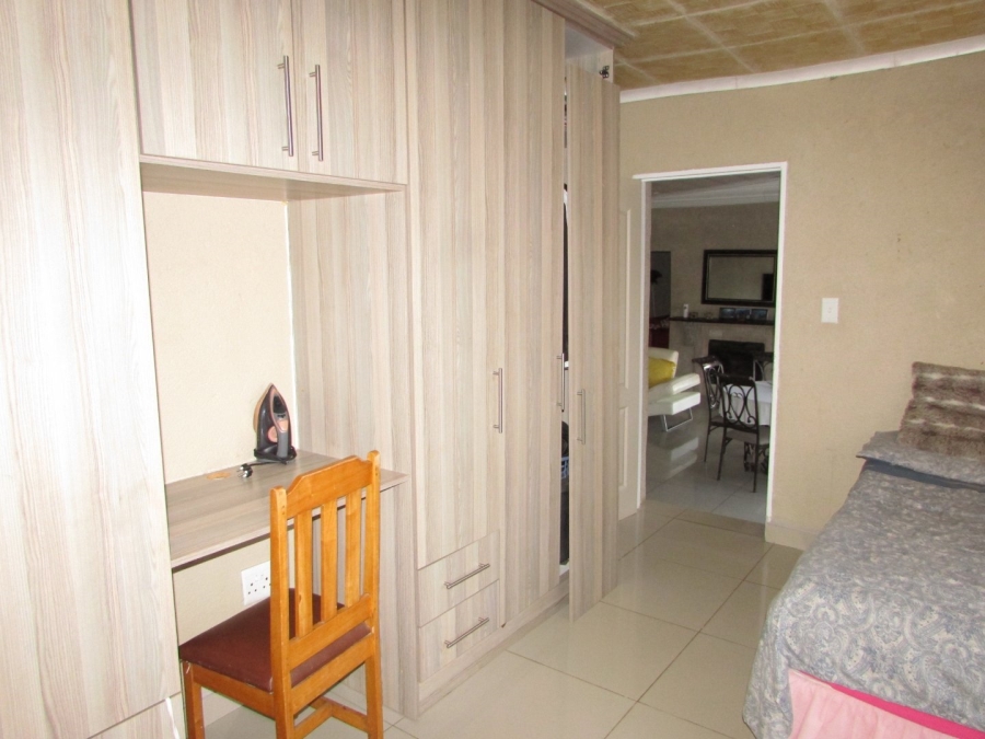 5 Bedroom Property for Sale in White River Ext 49 Mpumalanga