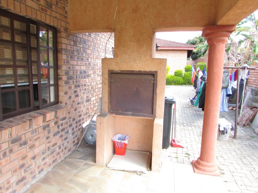 5 Bedroom Property for Sale in White River Ext 49 Mpumalanga