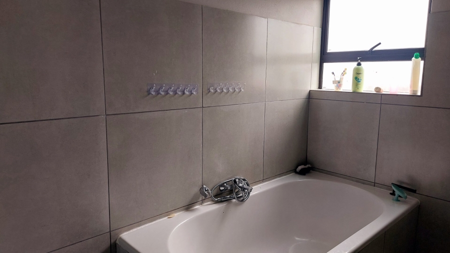 3 Bedroom Property for Sale in Stonehenge Ext 1 Mpumalanga