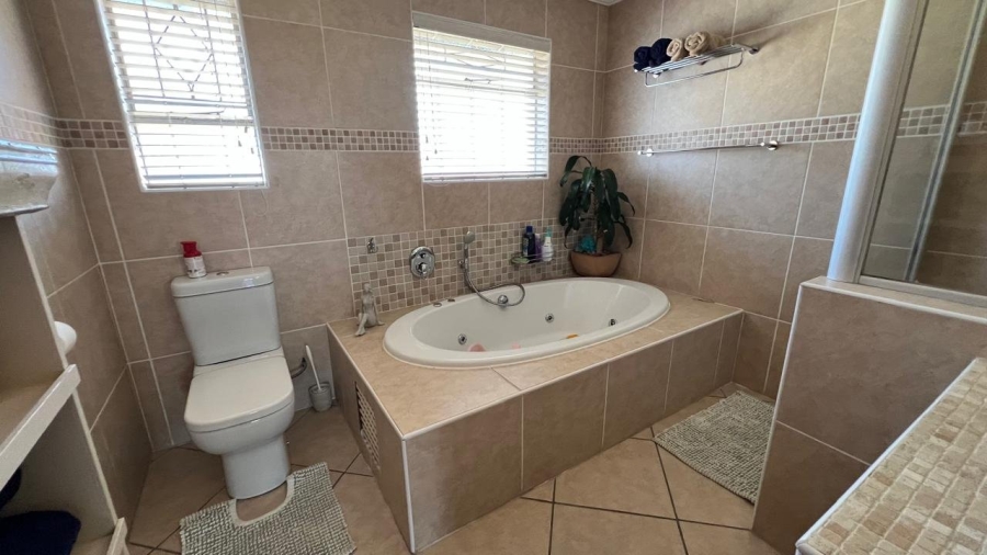 4 Bedroom Property for Sale in Suidheuwel Mpumalanga