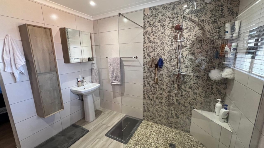 4 Bedroom Property for Sale in Suidheuwel Mpumalanga