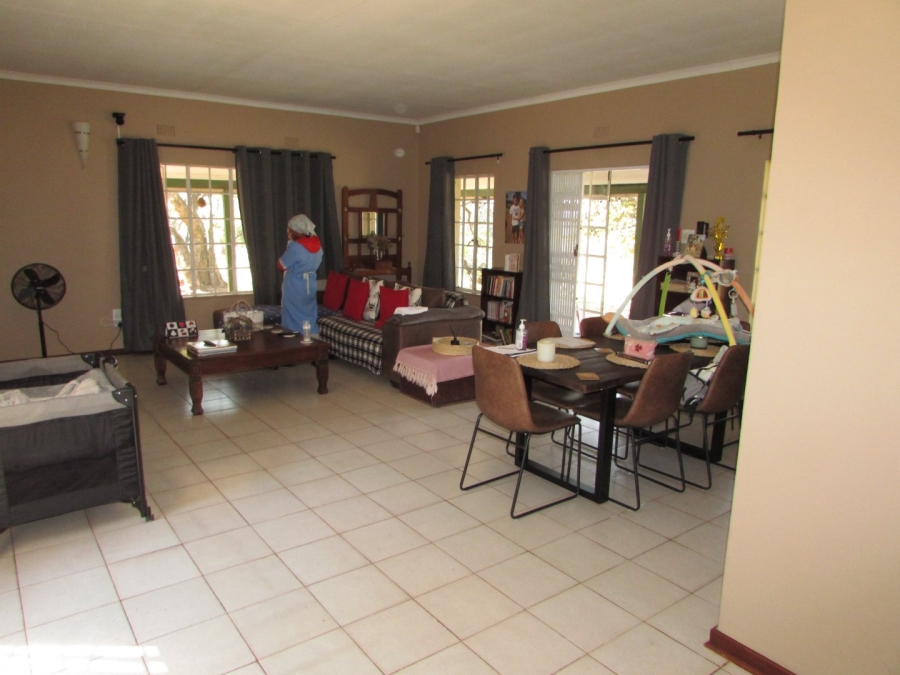 Commercial Property for Sale in White River Estates Mpumalanga