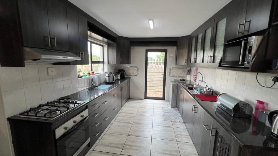 6 Bedroom Property for Sale in Secunda Mpumalanga
