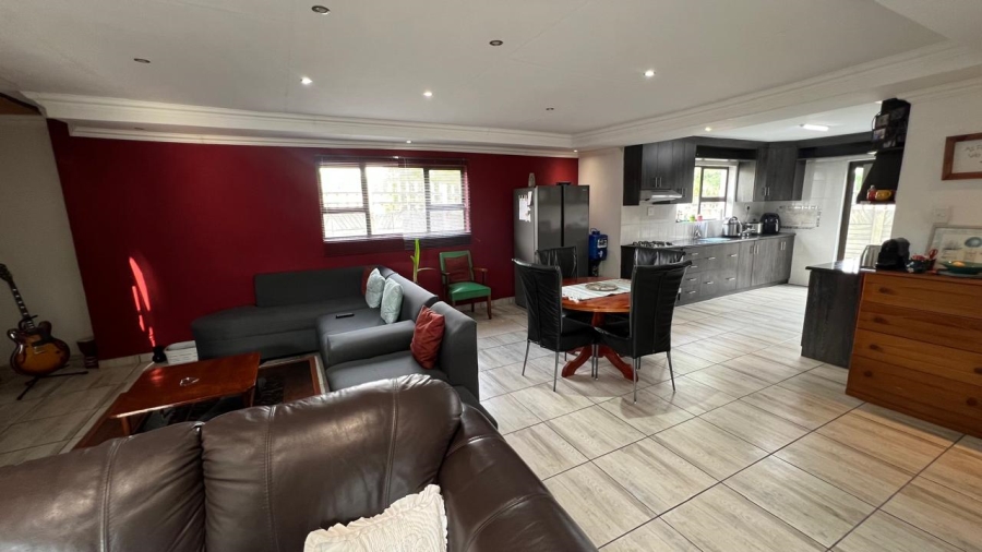 6 Bedroom Property for Sale in Secunda Mpumalanga