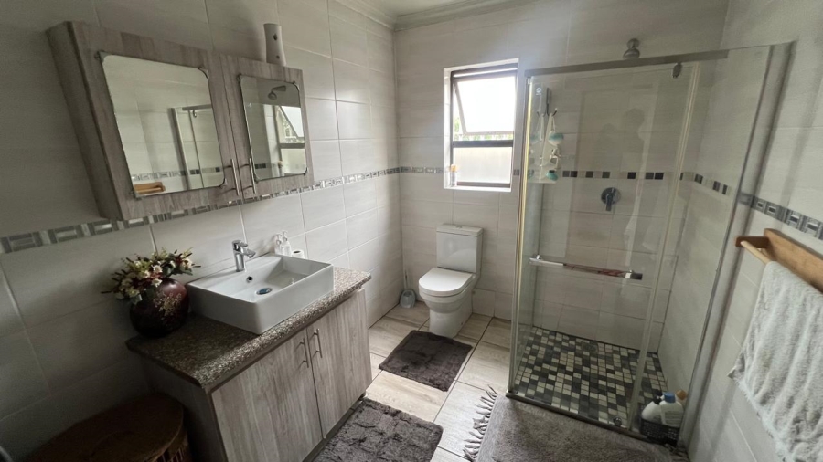 6 Bedroom Property for Sale in Secunda Mpumalanga