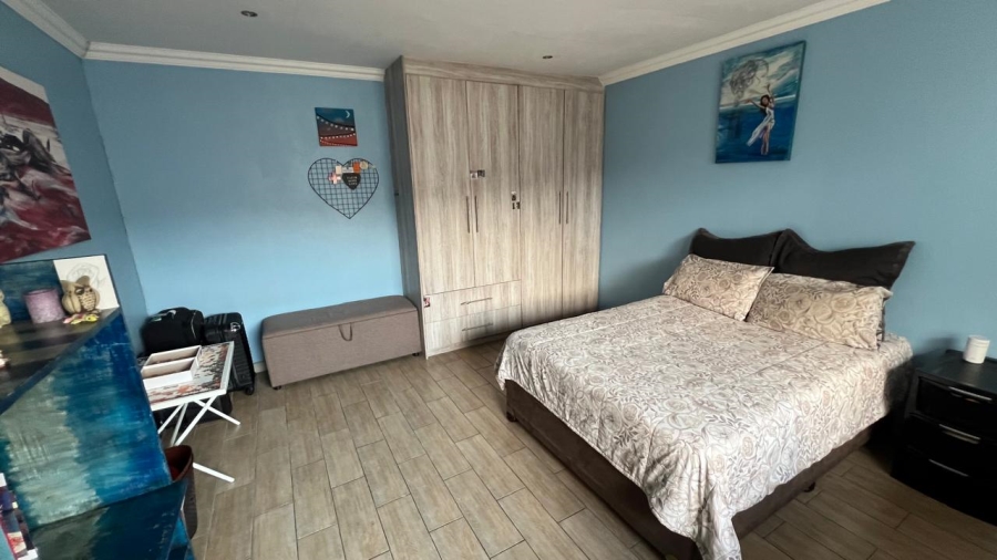 6 Bedroom Property for Sale in Secunda Mpumalanga