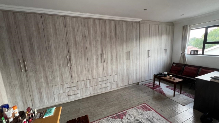 6 Bedroom Property for Sale in Secunda Mpumalanga