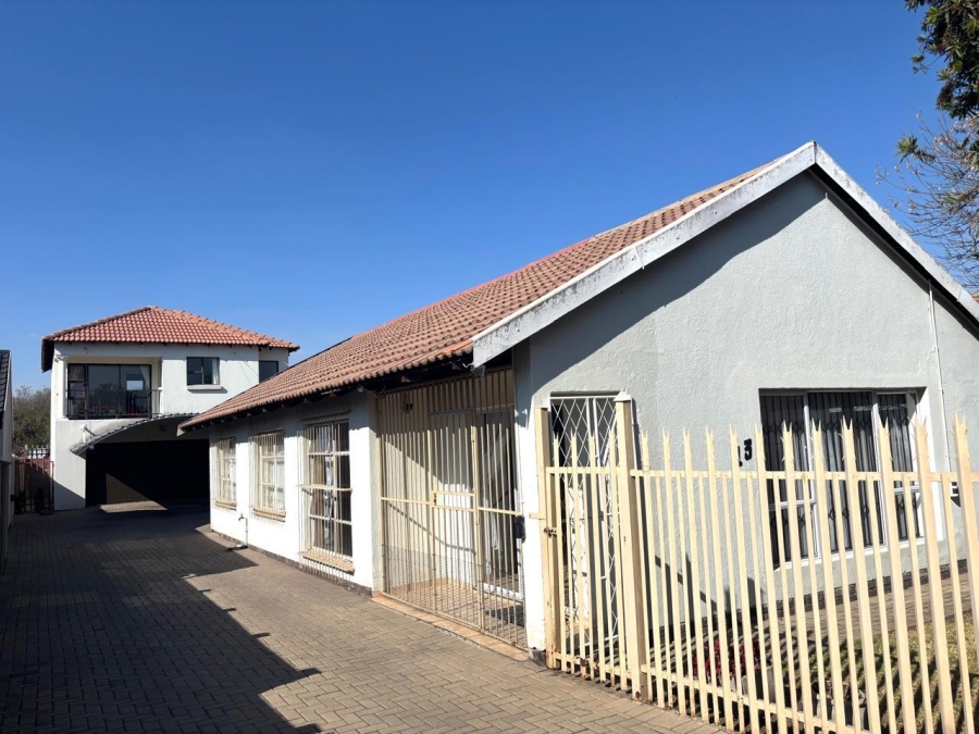 6 Bedroom Property for Sale in Secunda Mpumalanga
