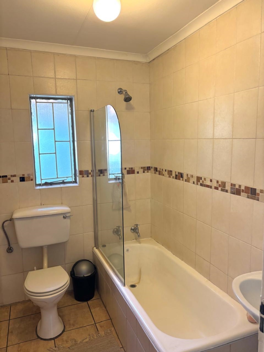 6 Bedroom Property for Sale in Secunda Mpumalanga