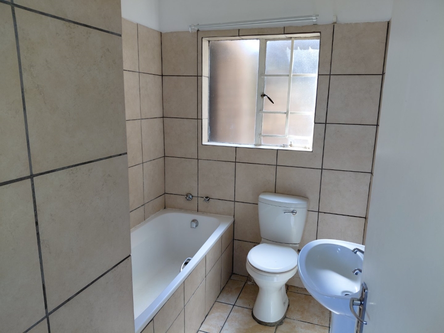 2 Bedroom Property for Sale in Nelspruit Ext 2 Mpumalanga