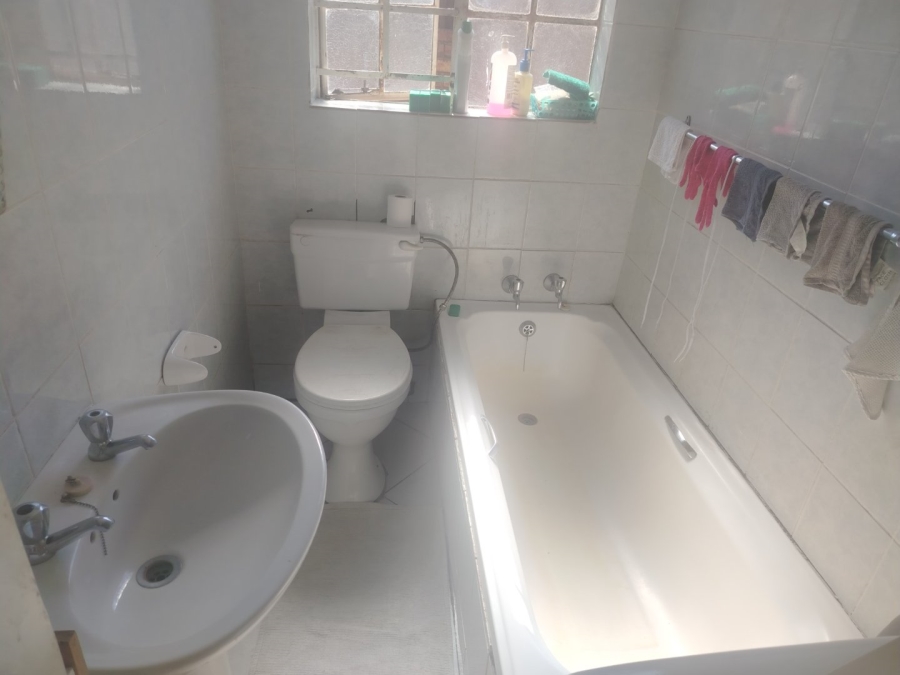 2 Bedroom Property for Sale in Witbank Ext 10 Mpumalanga