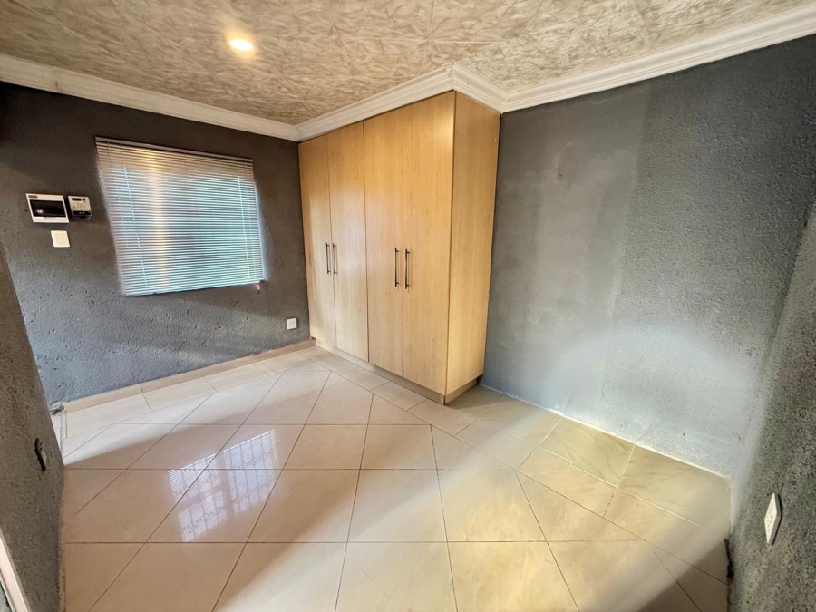1 Bedroom Property for Sale in Mineralia Mpumalanga