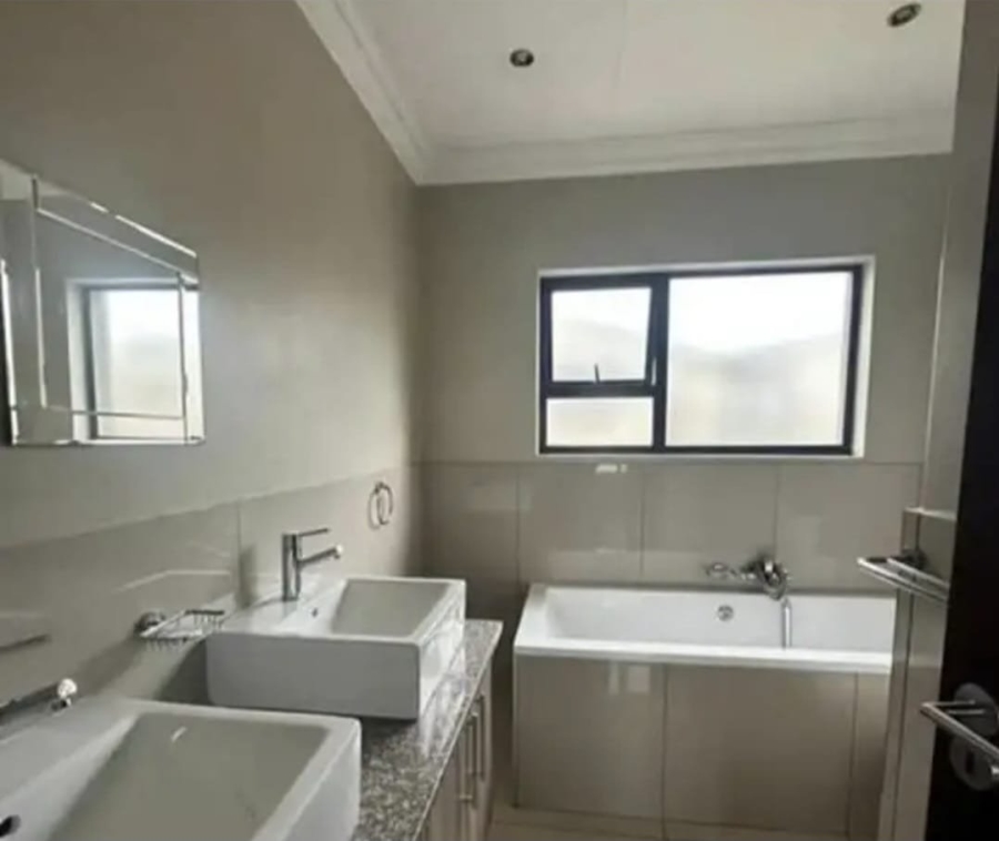 3 Bedroom Property for Sale in Ben Fleur Mpumalanga