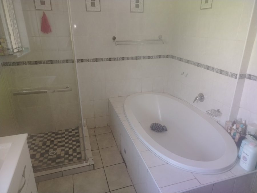 To Let 3 Bedroom Property for Rent in Model Park Mpumalanga