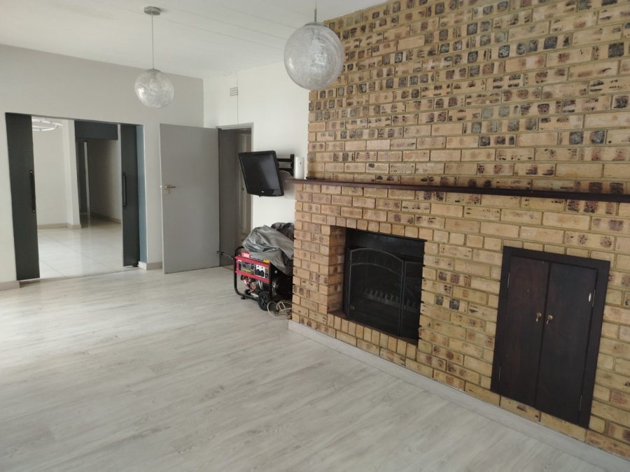 4 Bedroom Property for Sale in Model Park Mpumalanga