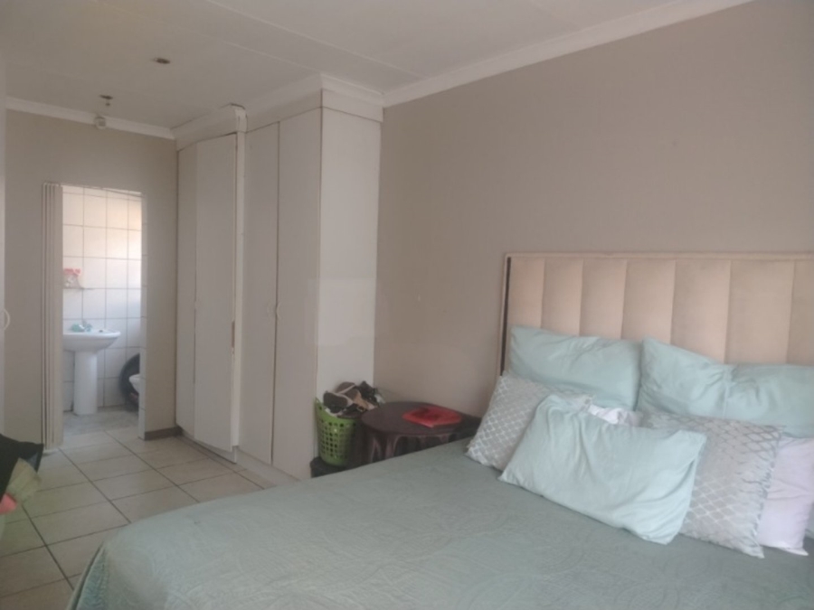 To Let 2 Bedroom Property for Rent in Witbank Ext 10 Mpumalanga