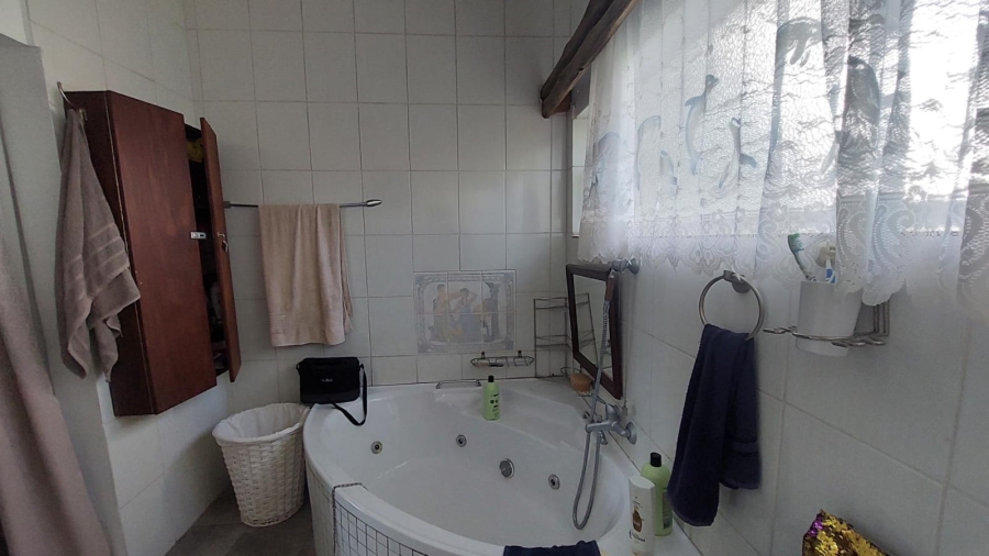4 Bedroom Property for Sale in Volksrust Mpumalanga