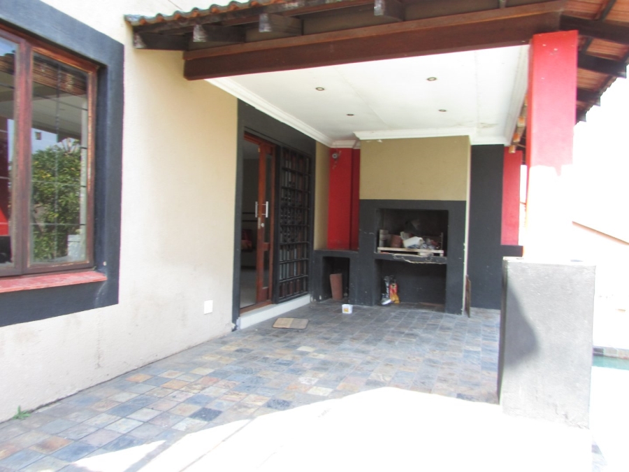 4 Bedroom Property for Sale in Stonehenge Ext 1 Mpumalanga