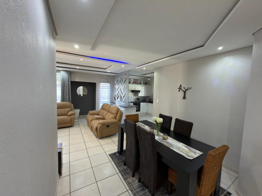 3 Bedroom Property for Sale in Stonehenge Ext 1 Mpumalanga