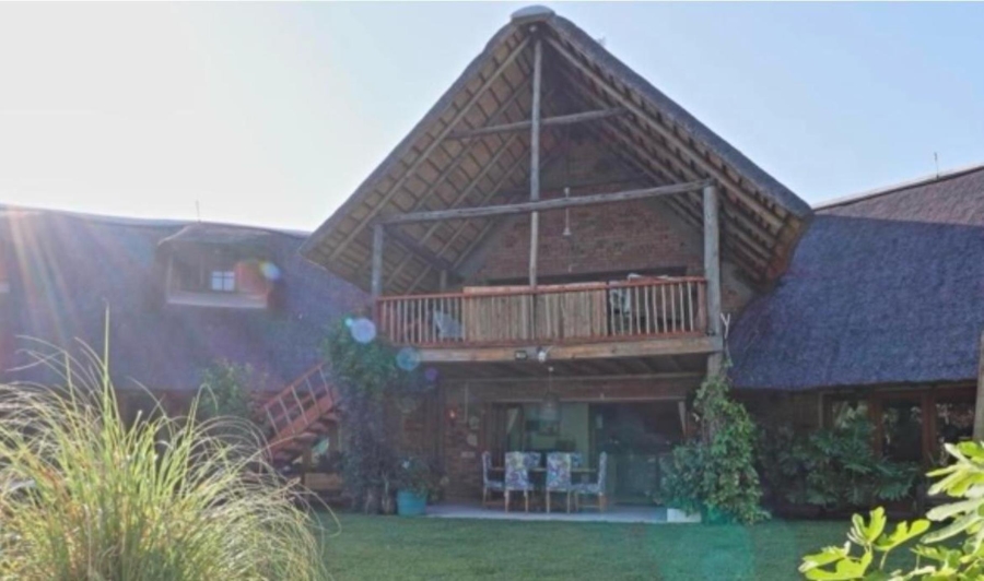 5 Bedroom Property for Sale in Marloth Park Mpumalanga