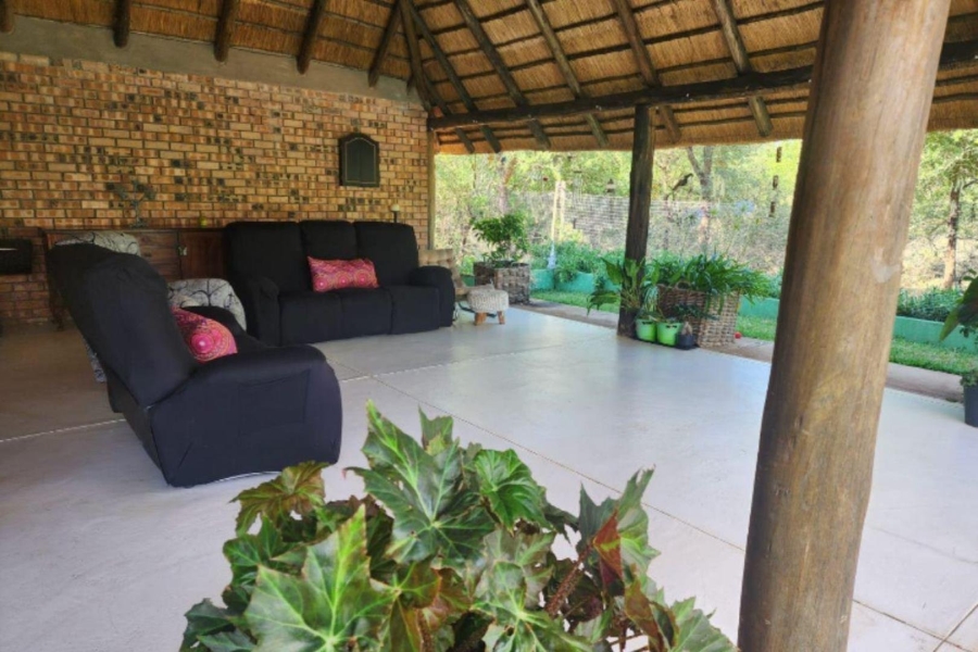 5 Bedroom Property for Sale in Marloth Park Mpumalanga