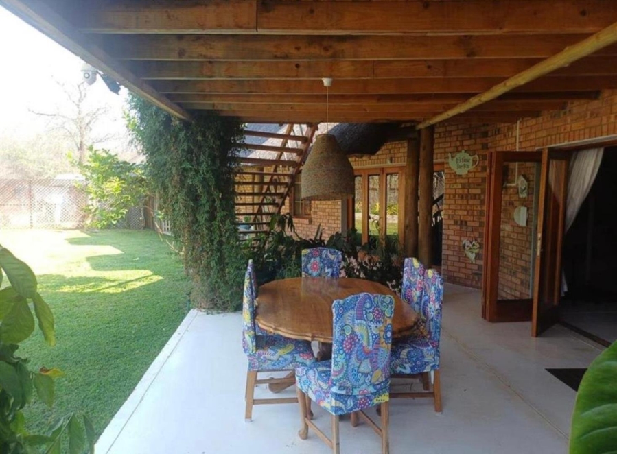 5 Bedroom Property for Sale in Marloth Park Mpumalanga