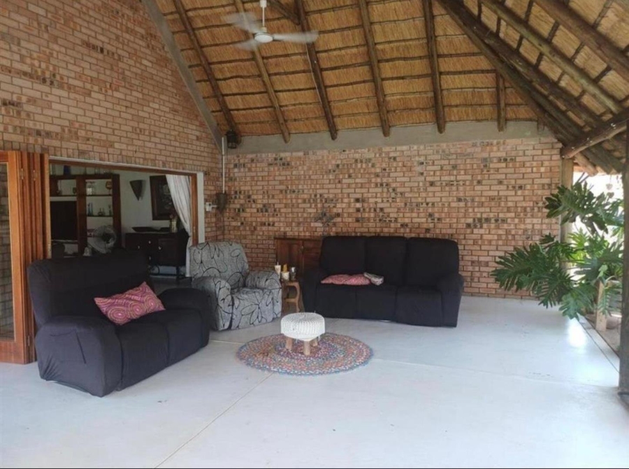 5 Bedroom Property for Sale in Marloth Park Mpumalanga